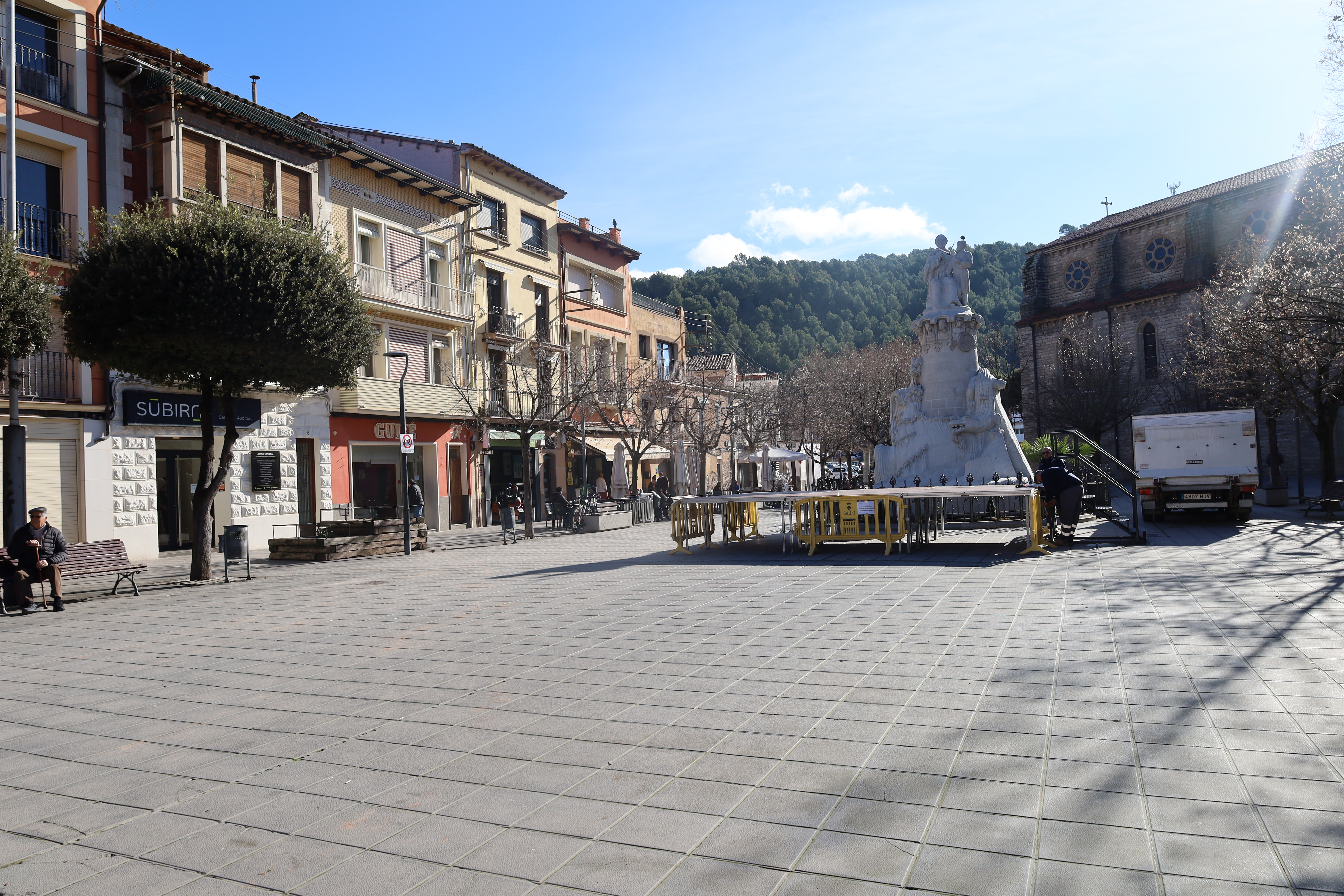 S'inicien les obres per instal&middot;laci&oacute; de l'umbracle a la pla&ccedil;a Sant Antoni Maria i Claret