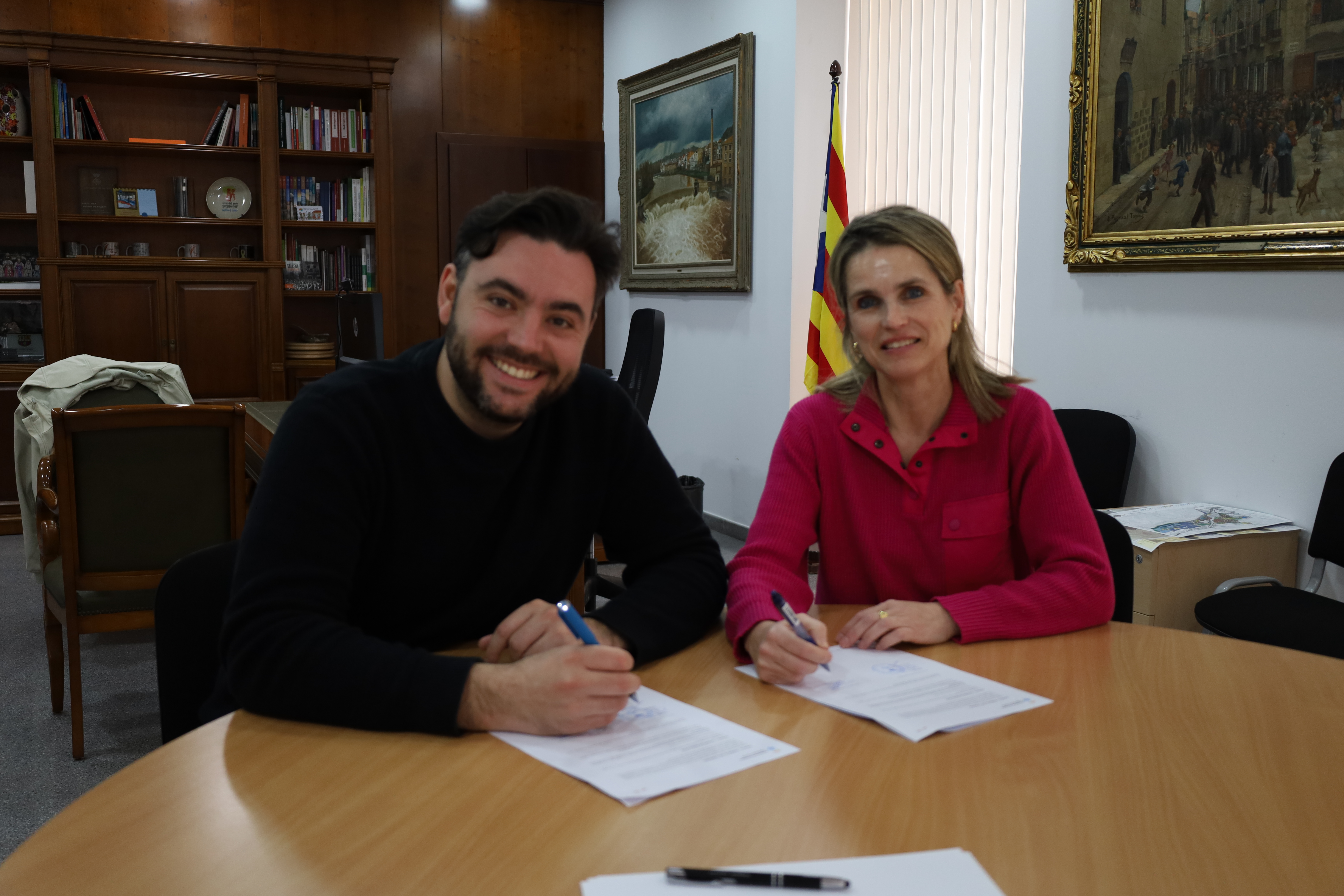 L'ajuntament de Sallent renova el conveni de col&middot;laboraci&oacute; amb L'associaci&oacute; de veïns de Cabrianes