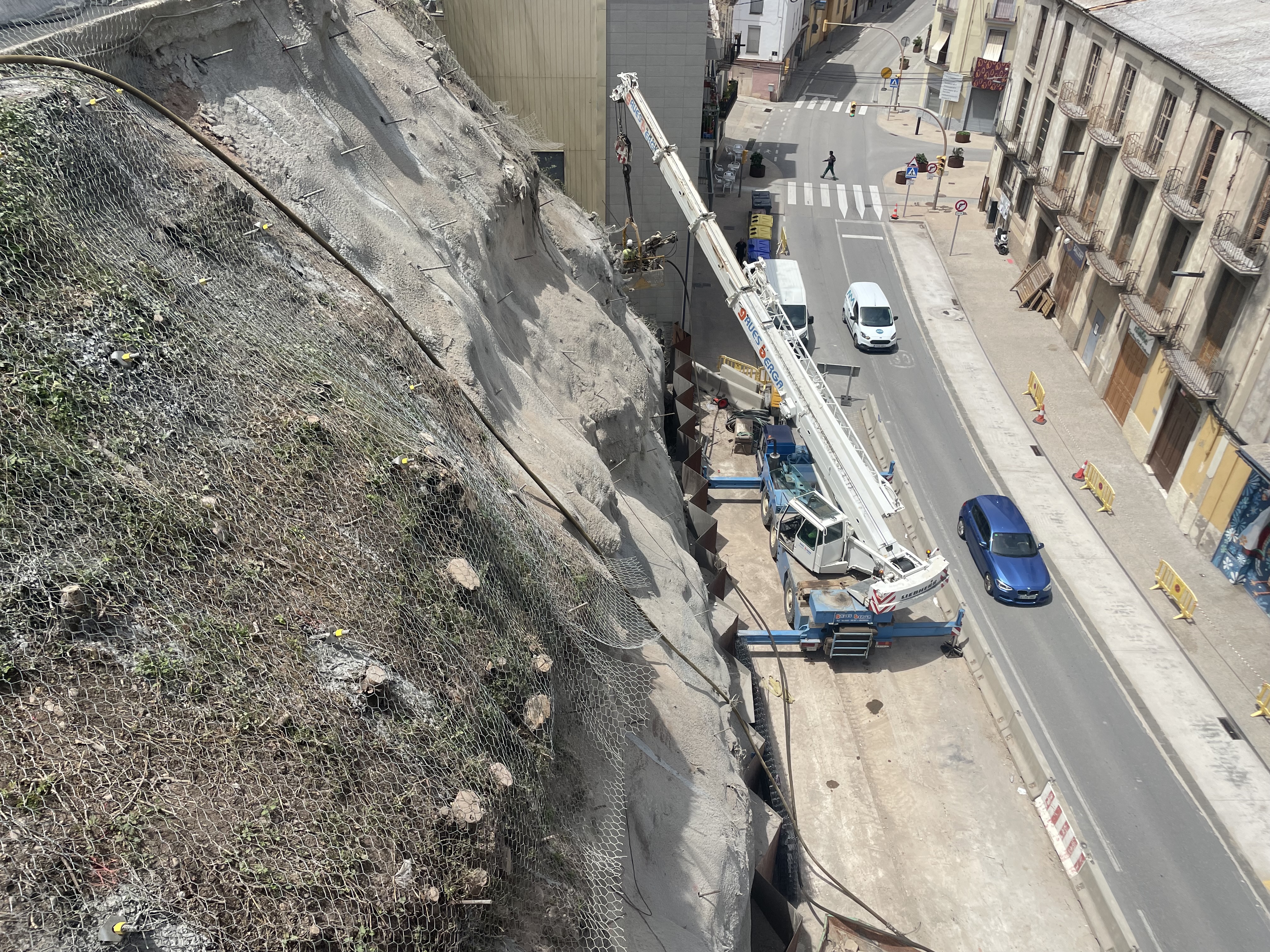 Obres d'estabilització del talús del carrer de l'Estació