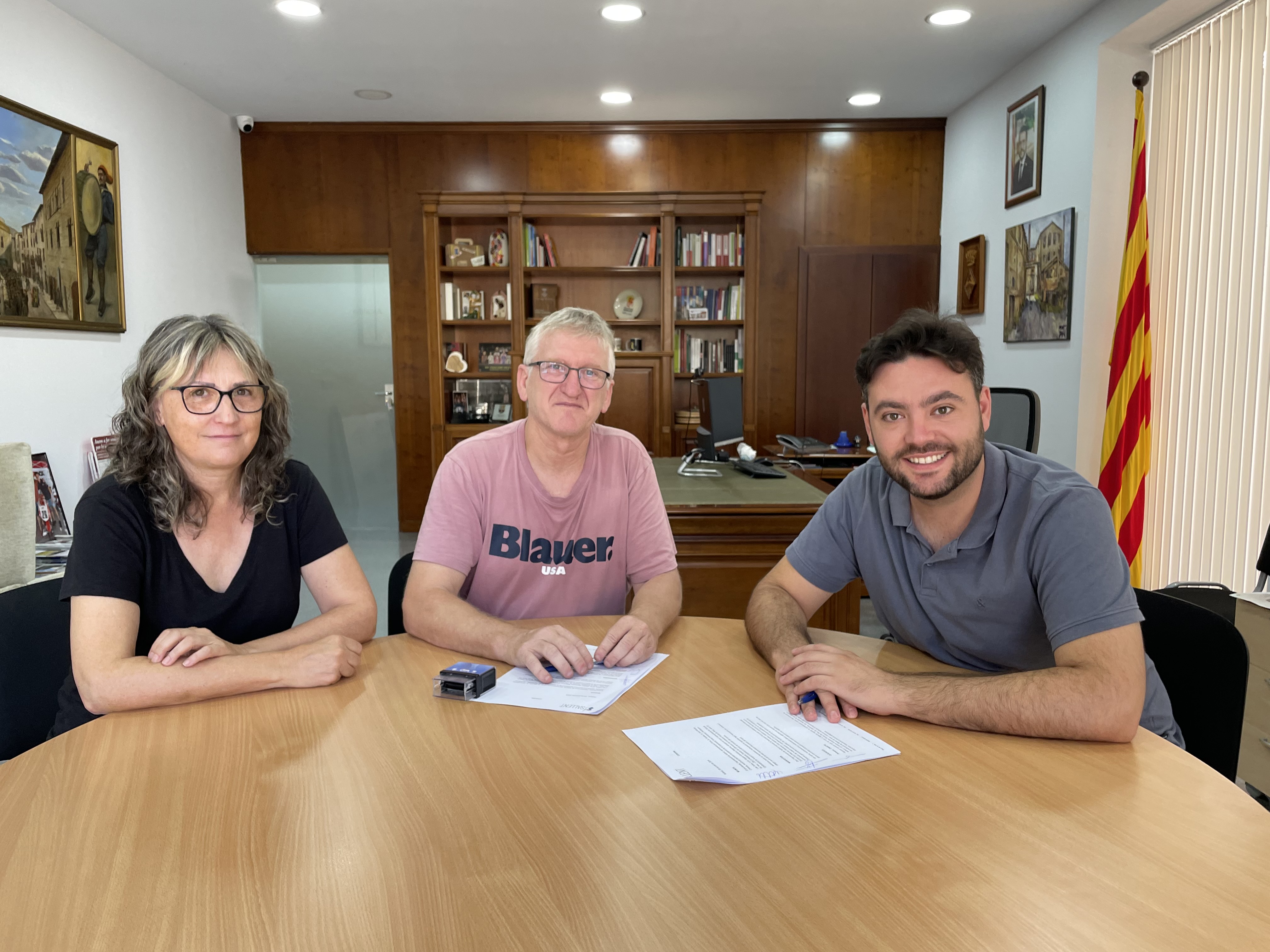 L'Ajuntament de Sallent i l'escola Els Pins signen un conveni de col·laboració